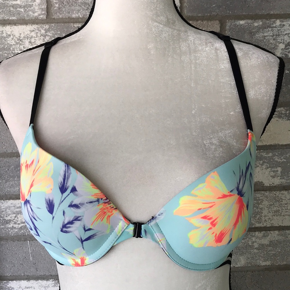 Pink by VS wear everywhere push up bra size 34B